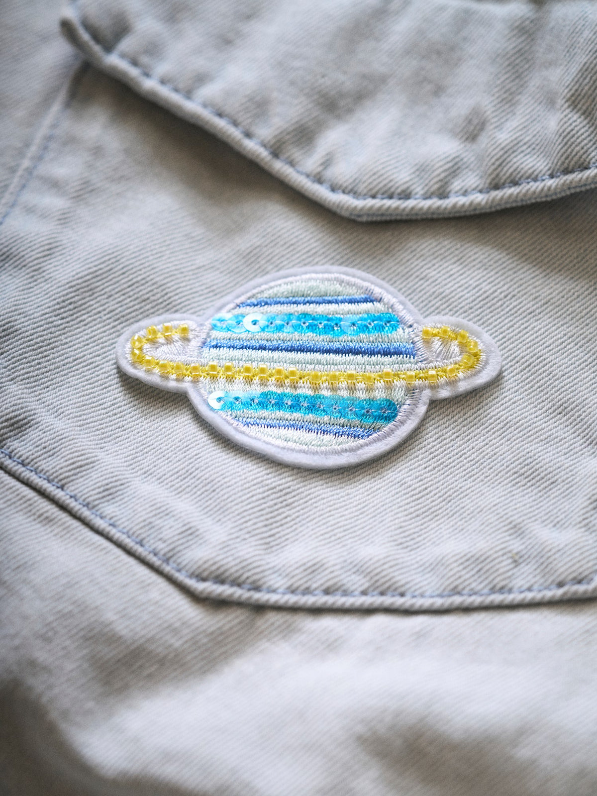 Sew-on patch with sequins