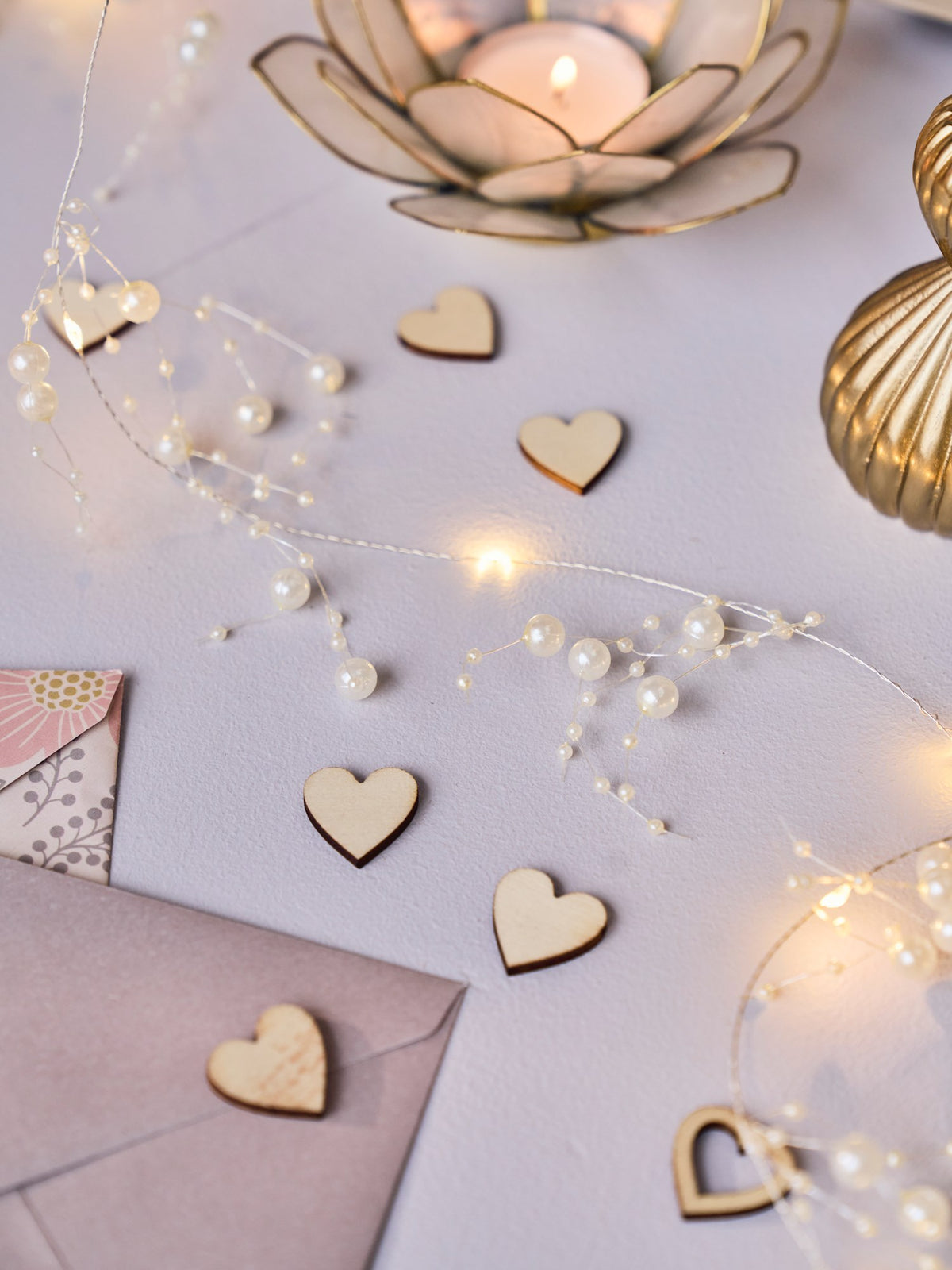 Wooden heart confetti