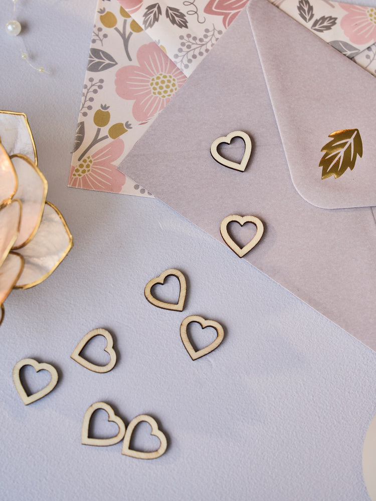 Wooden heart confetti