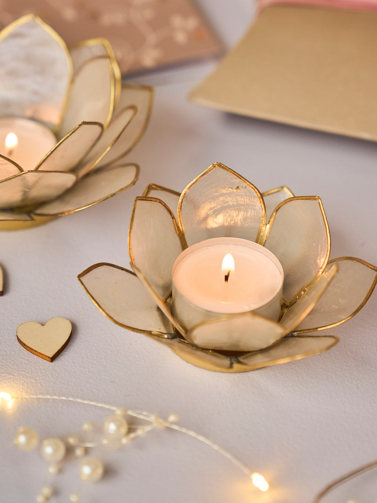 Tealight holder