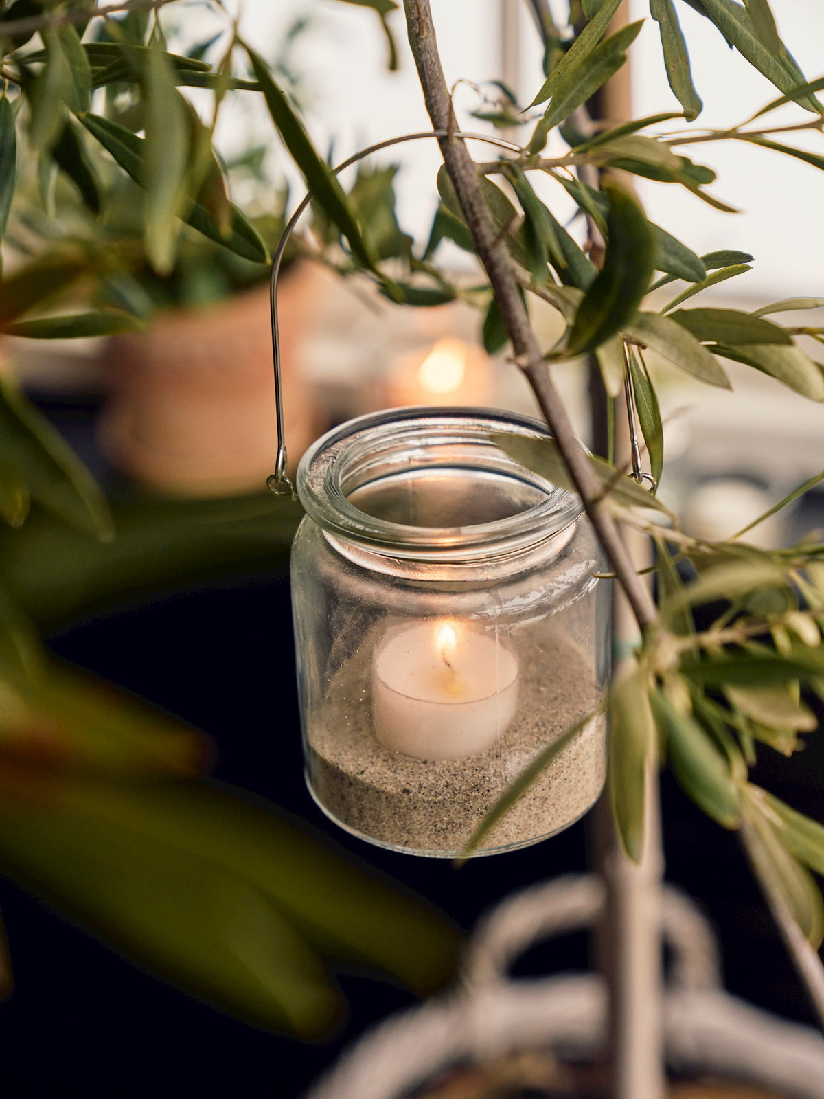 Tealight holder