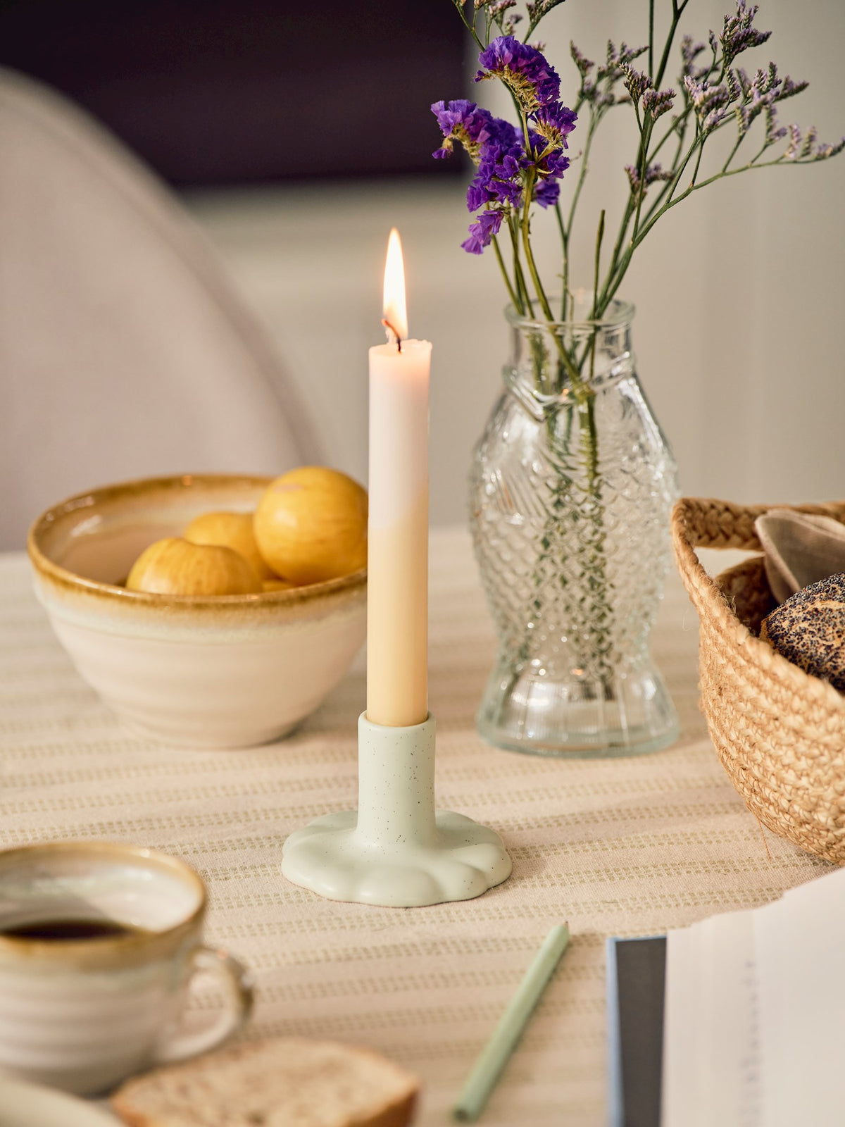 Candle holder