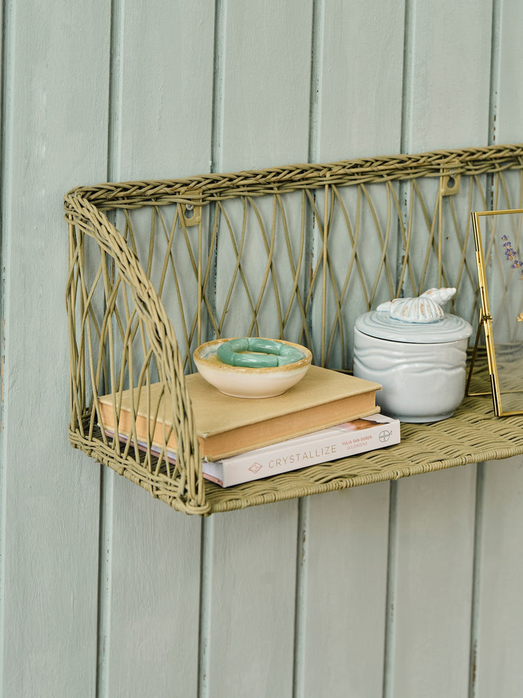 Wall shelf