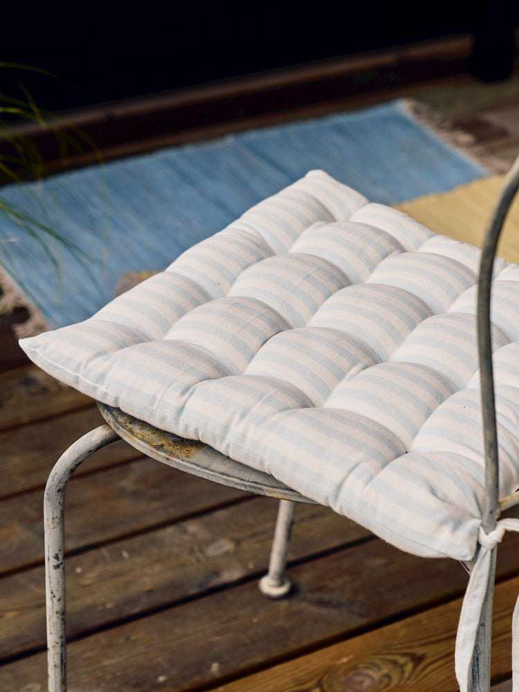 Decorative cushion 40 x 40