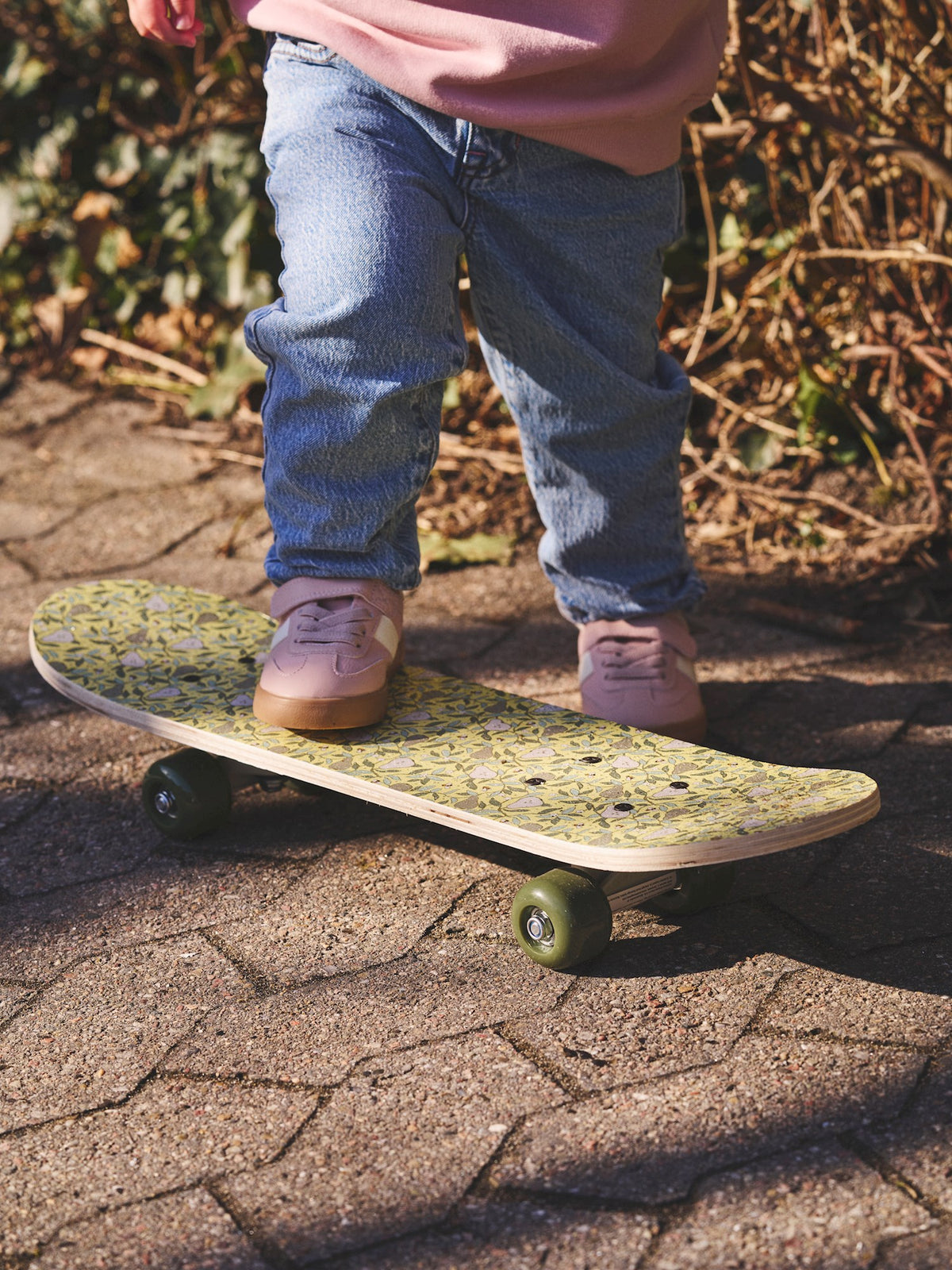 Toy skateboard for children