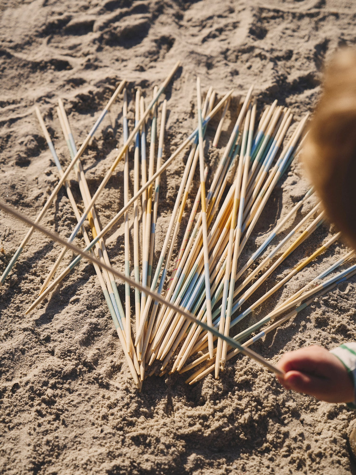 Pick-up sticks game