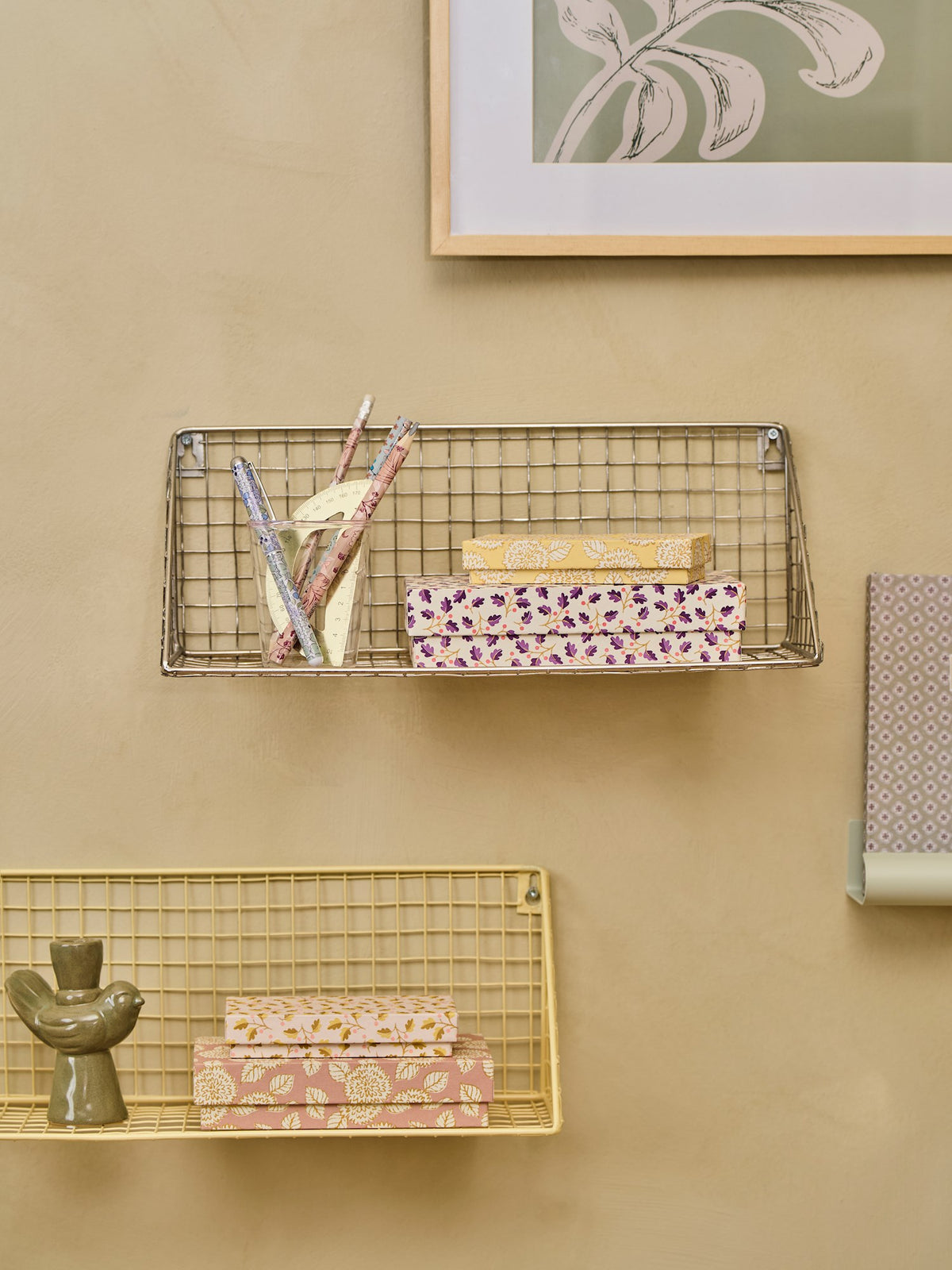 Wire shelf