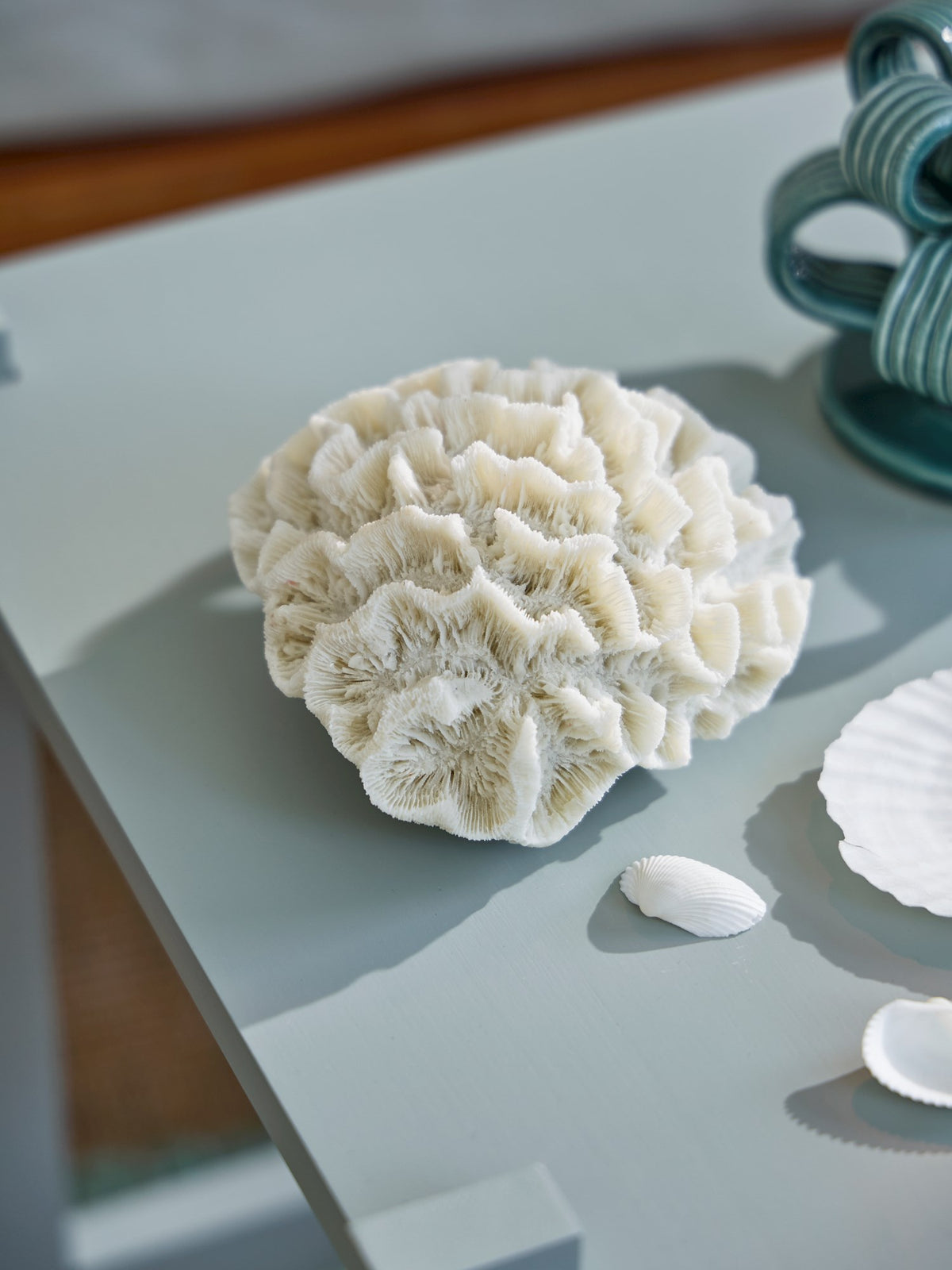 Deco coral sculpture