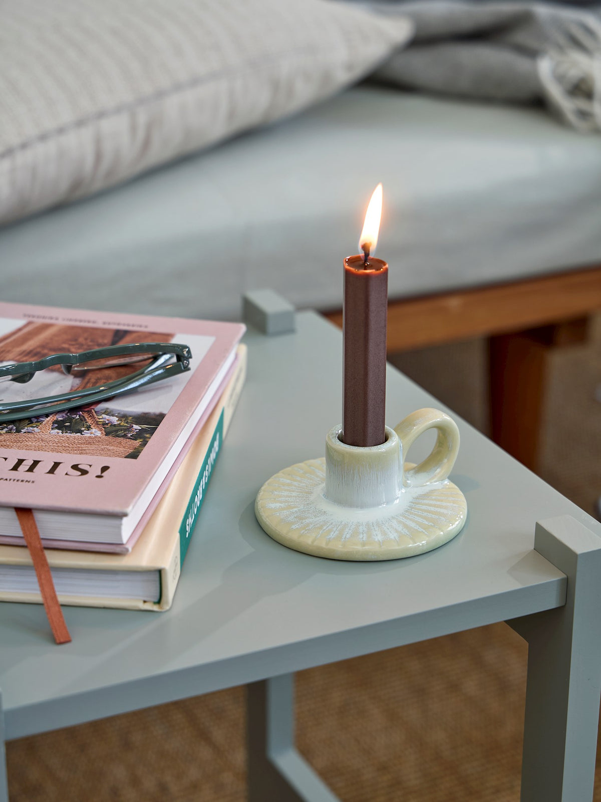 Candle holder
