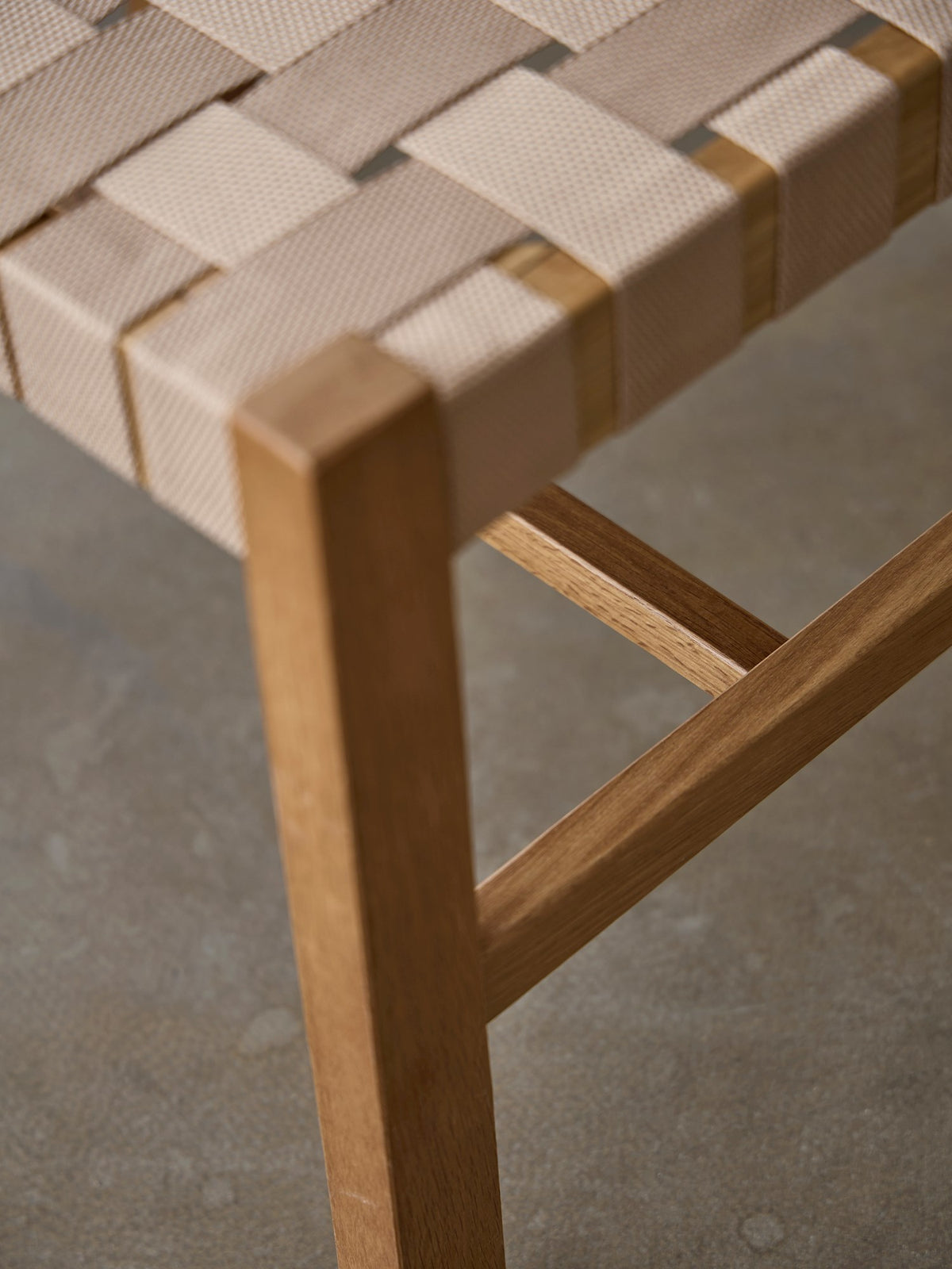 HARMONY Footstool with woven seat