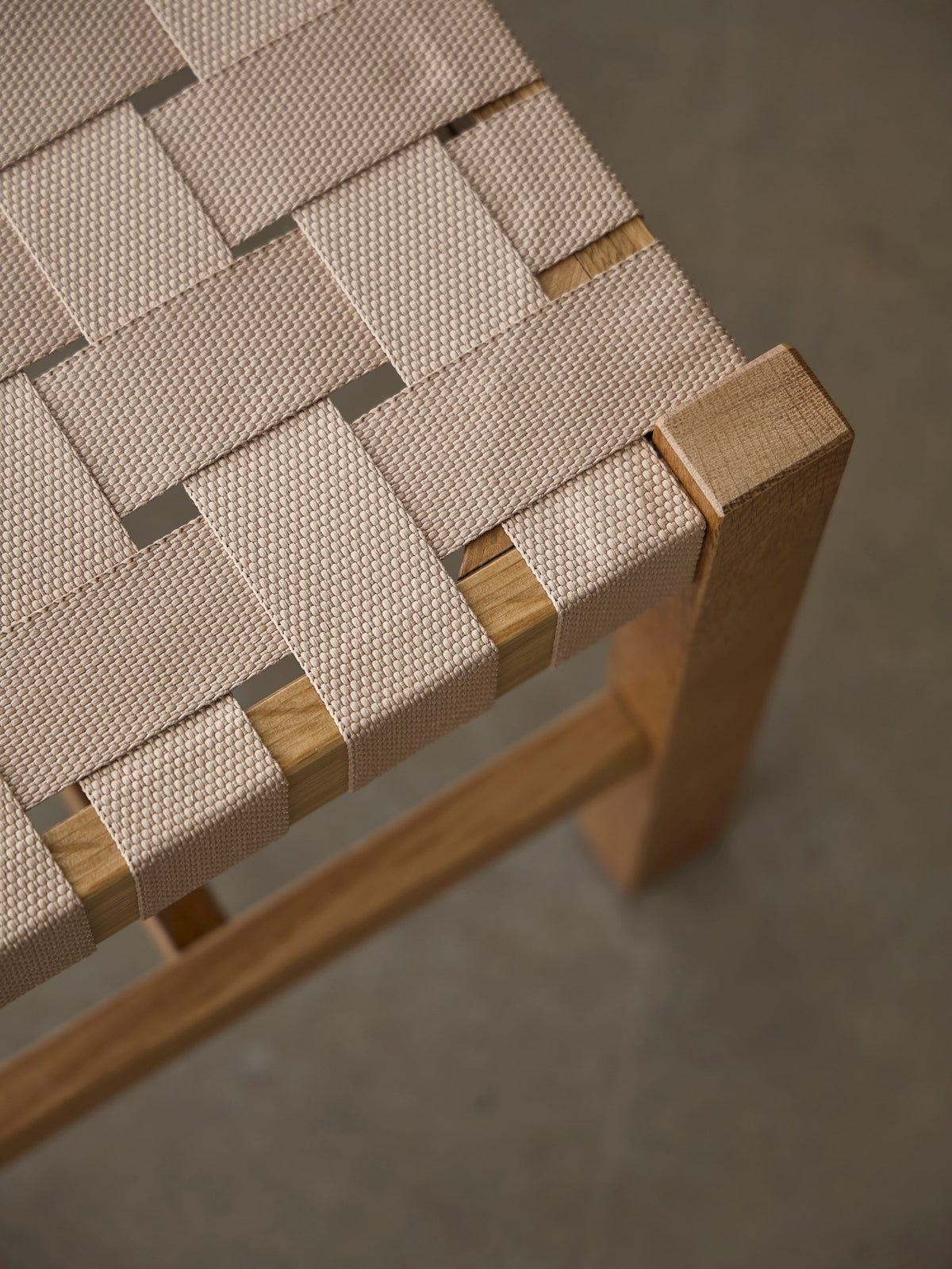 HARMONY Footstool with woven seat
