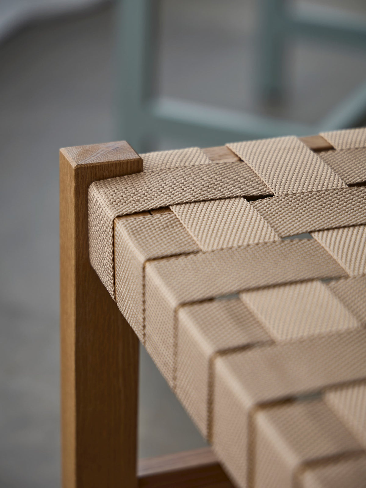 HARMONY Footstool with woven seat