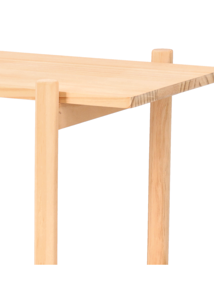 Floor shelf