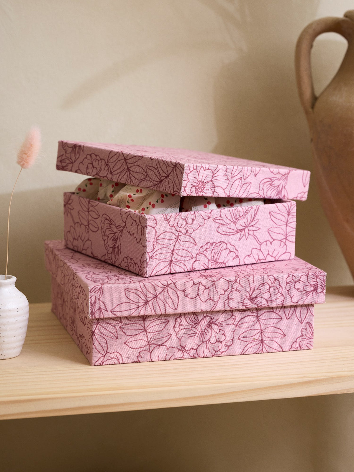 Storage box