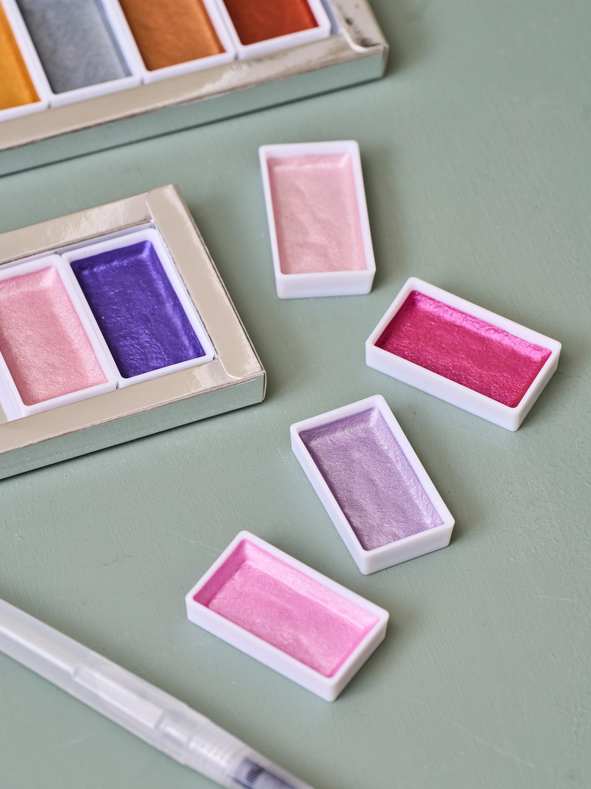 Watercolour paint set