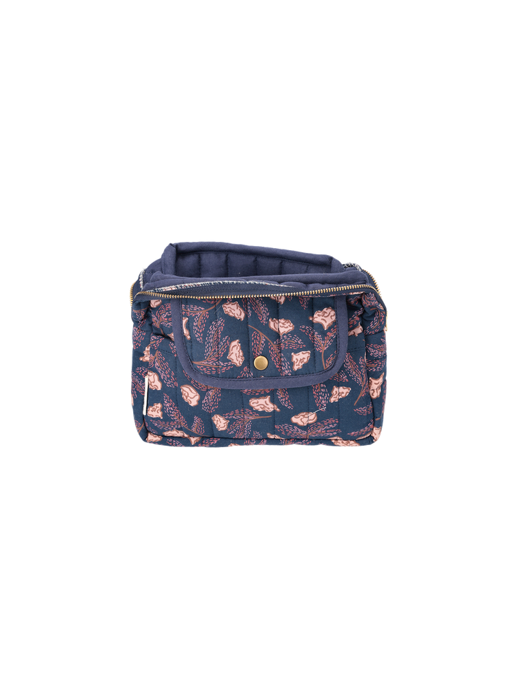 Cosmetic pouch