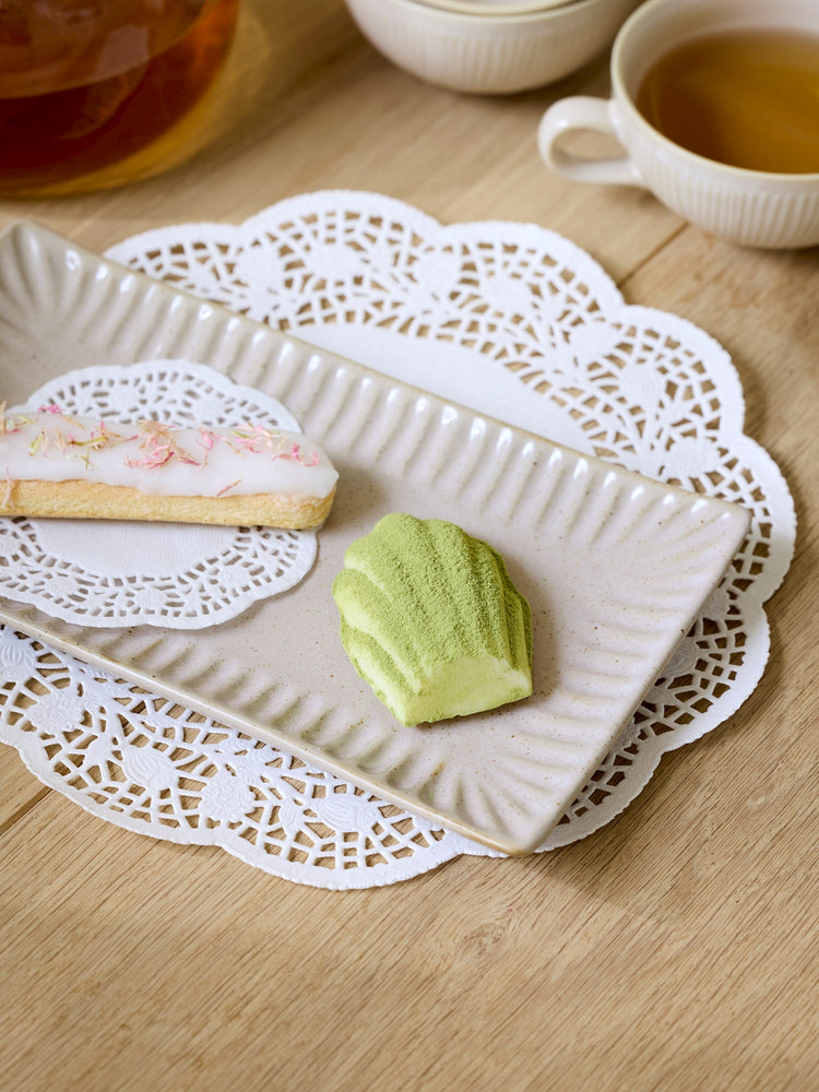 Serving plate