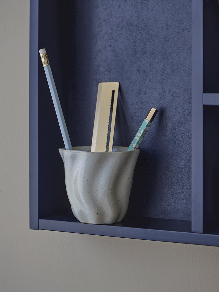 Wall shelf