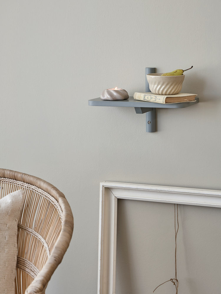 Wall shelf
