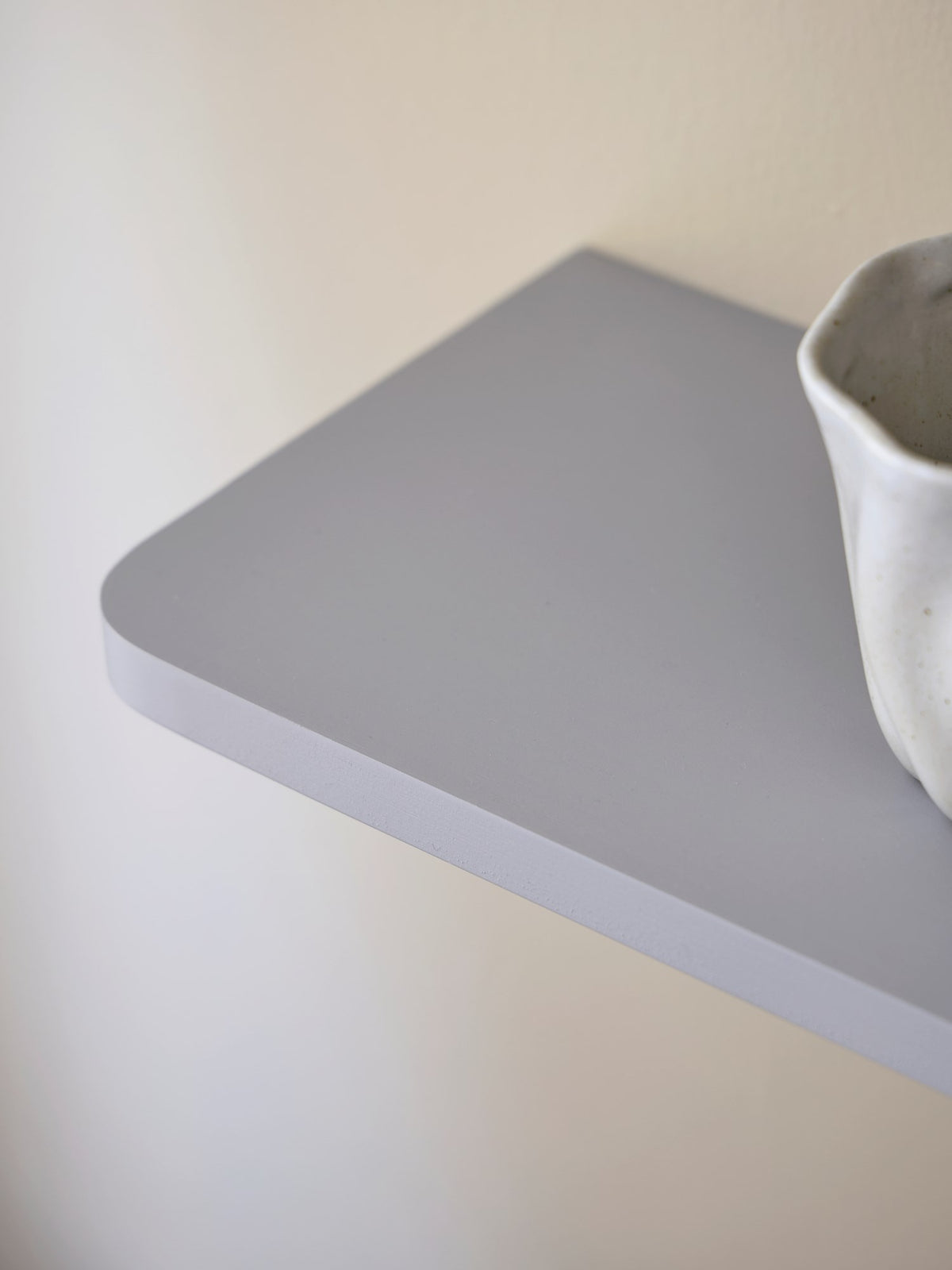 Wall shelf