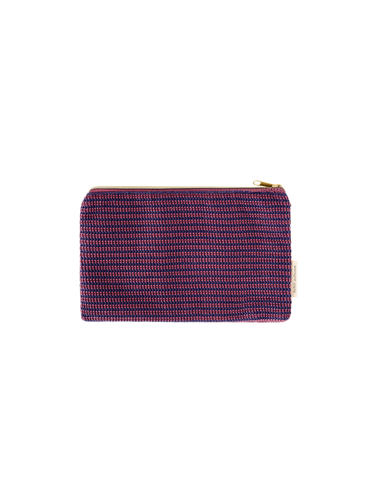 Knitted clutch