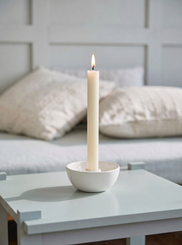 Candle holder