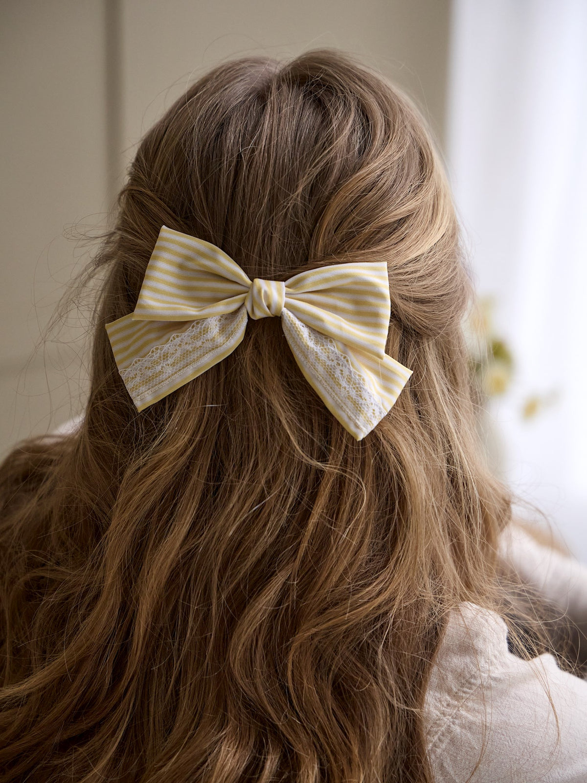 Bow hair clip