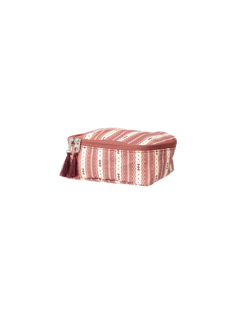 Storage bag with zipper