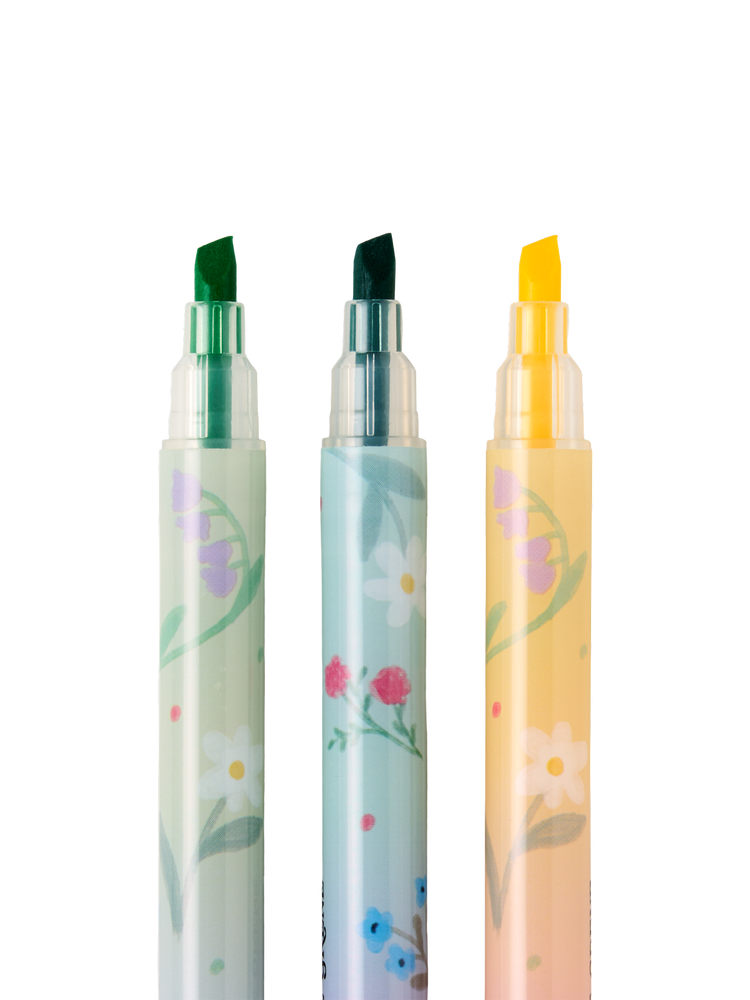 Dual-tip highlighters