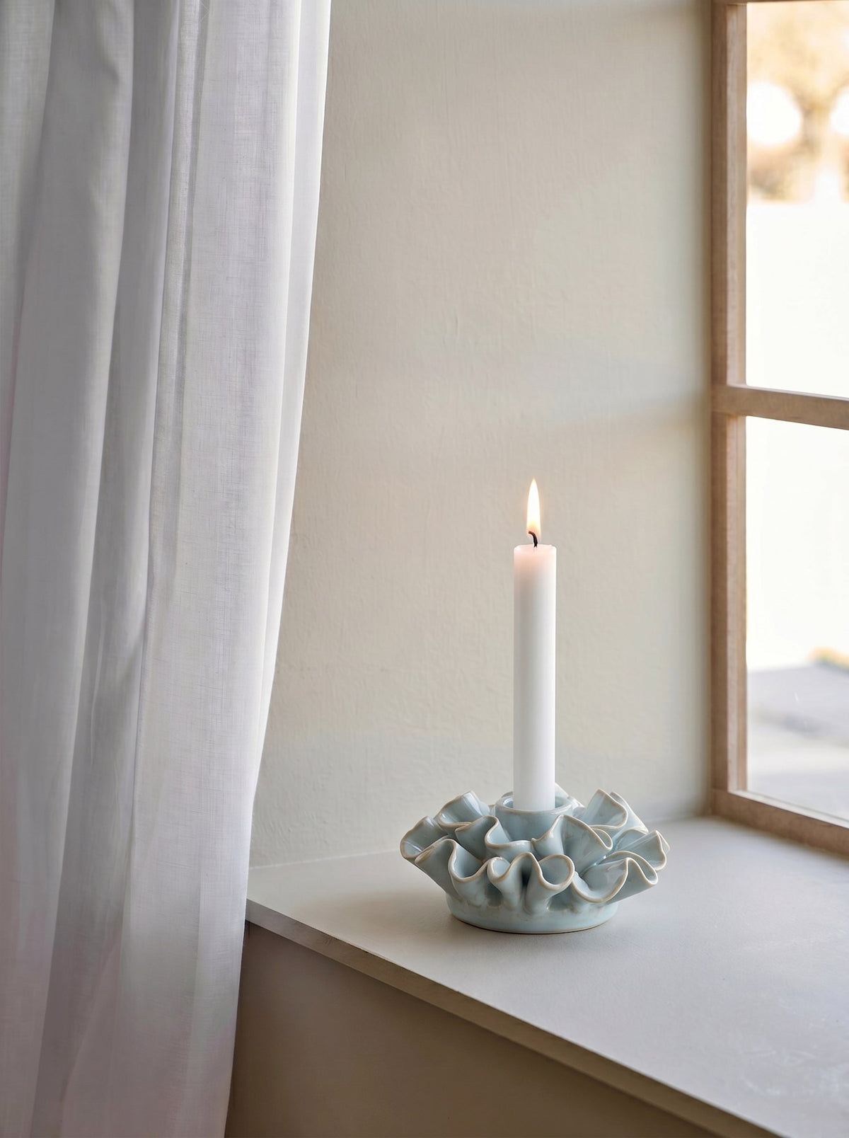 Candle holder