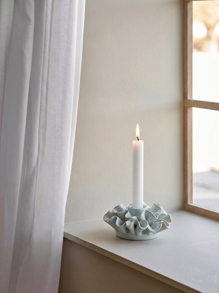 Candle holder