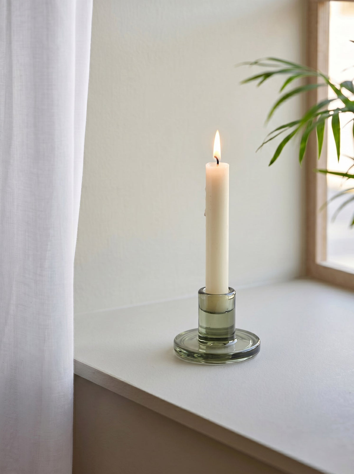 Candle holder