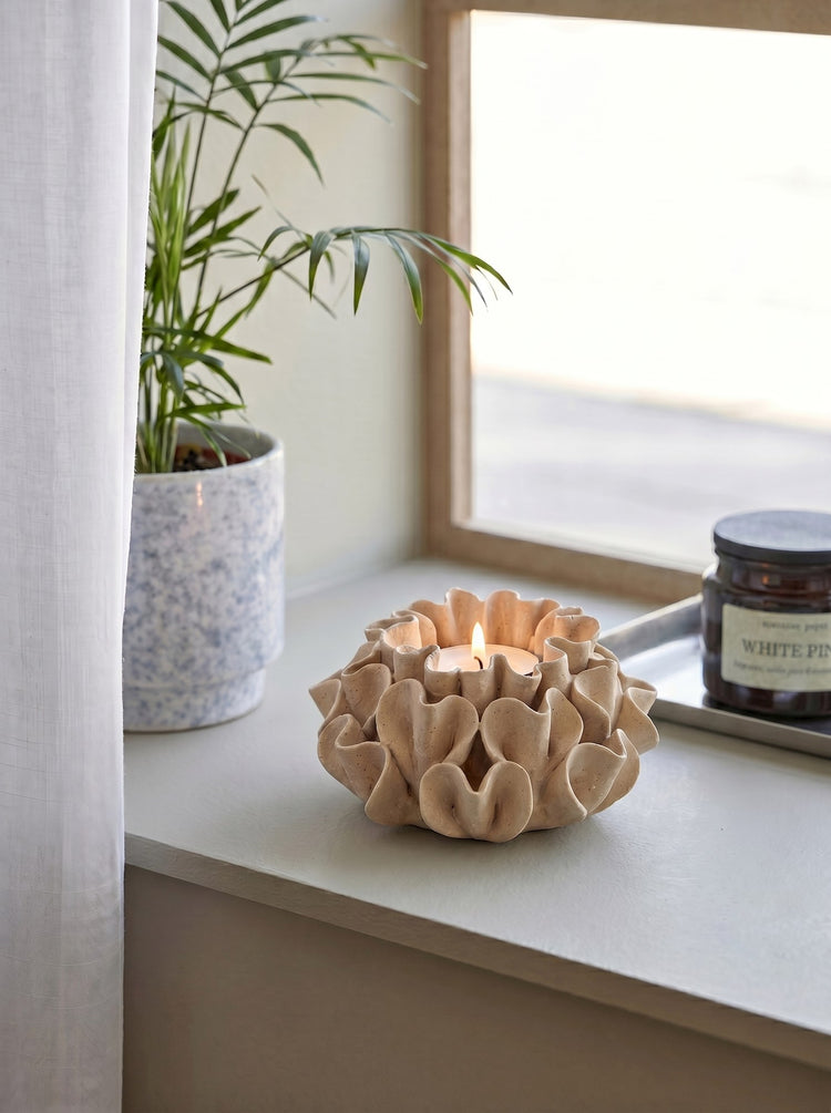 Tealight holder