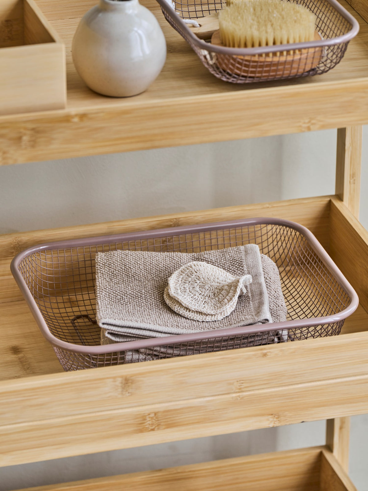 Wire basket