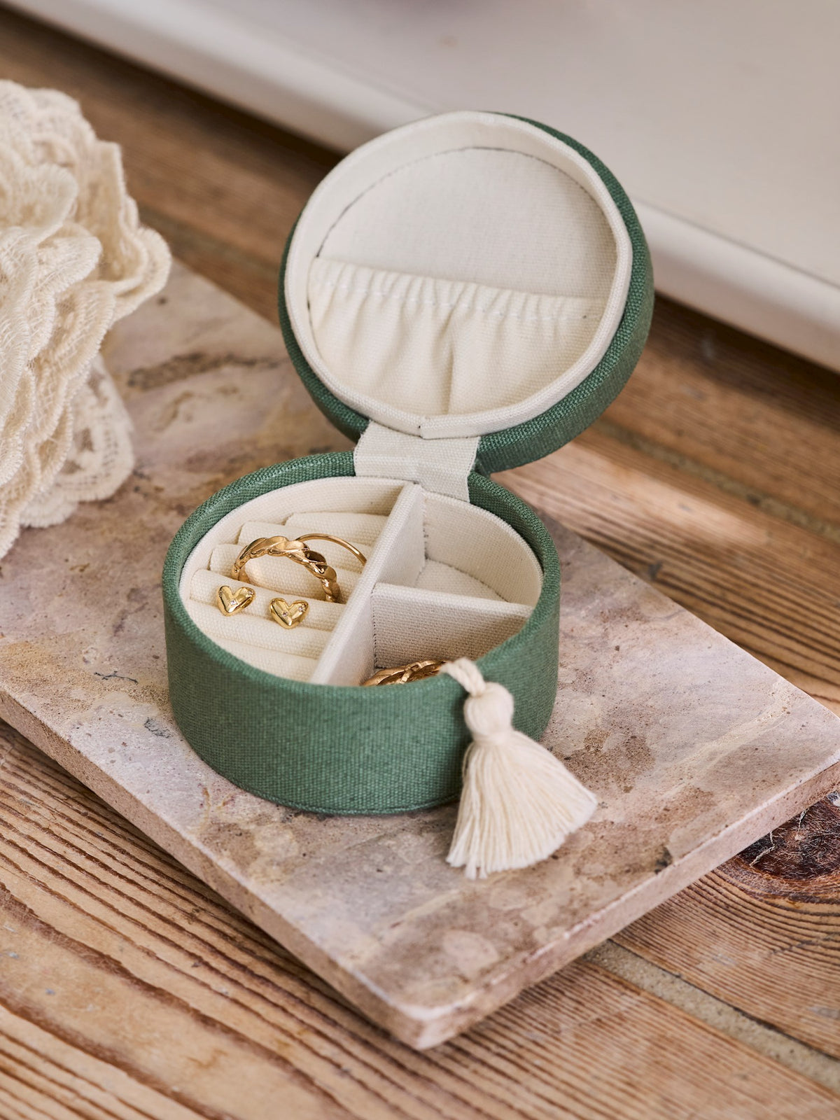 Jewellery box