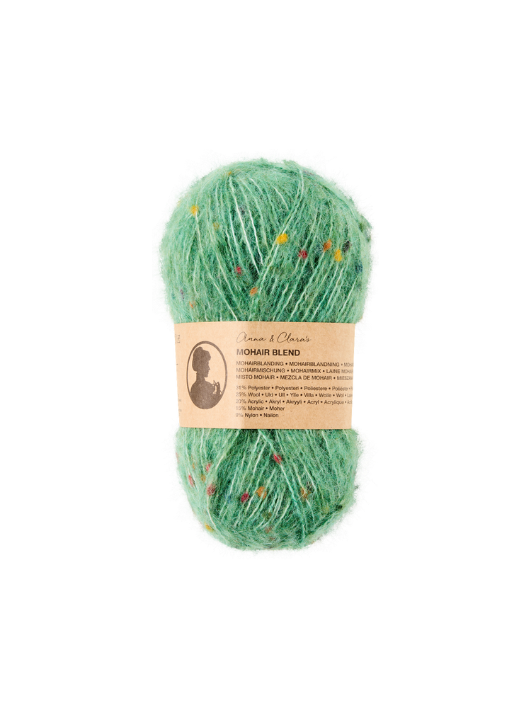 Dotted wool blend yarn