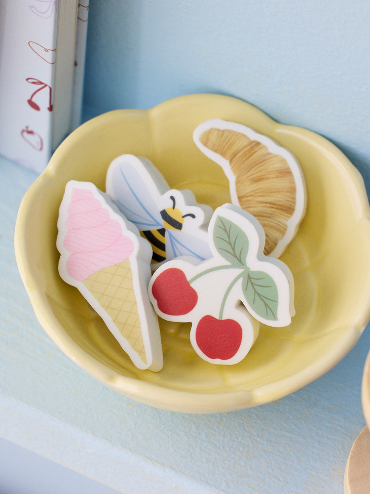 Bee eraser