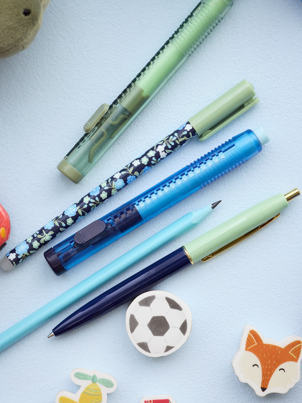 Retractable eraser