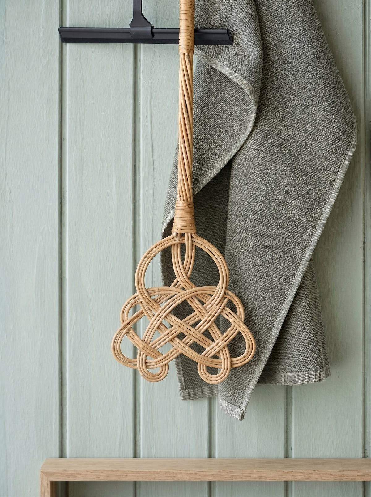 Carpet beater