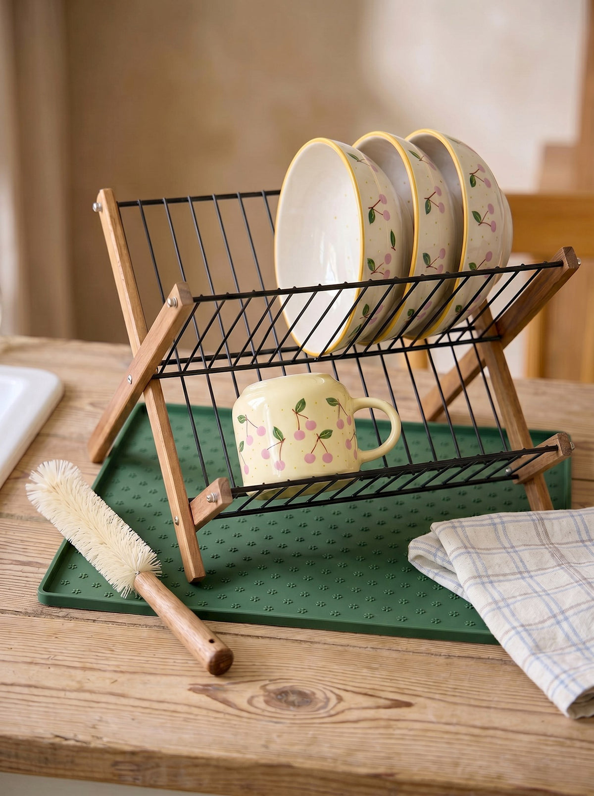 Dish tray