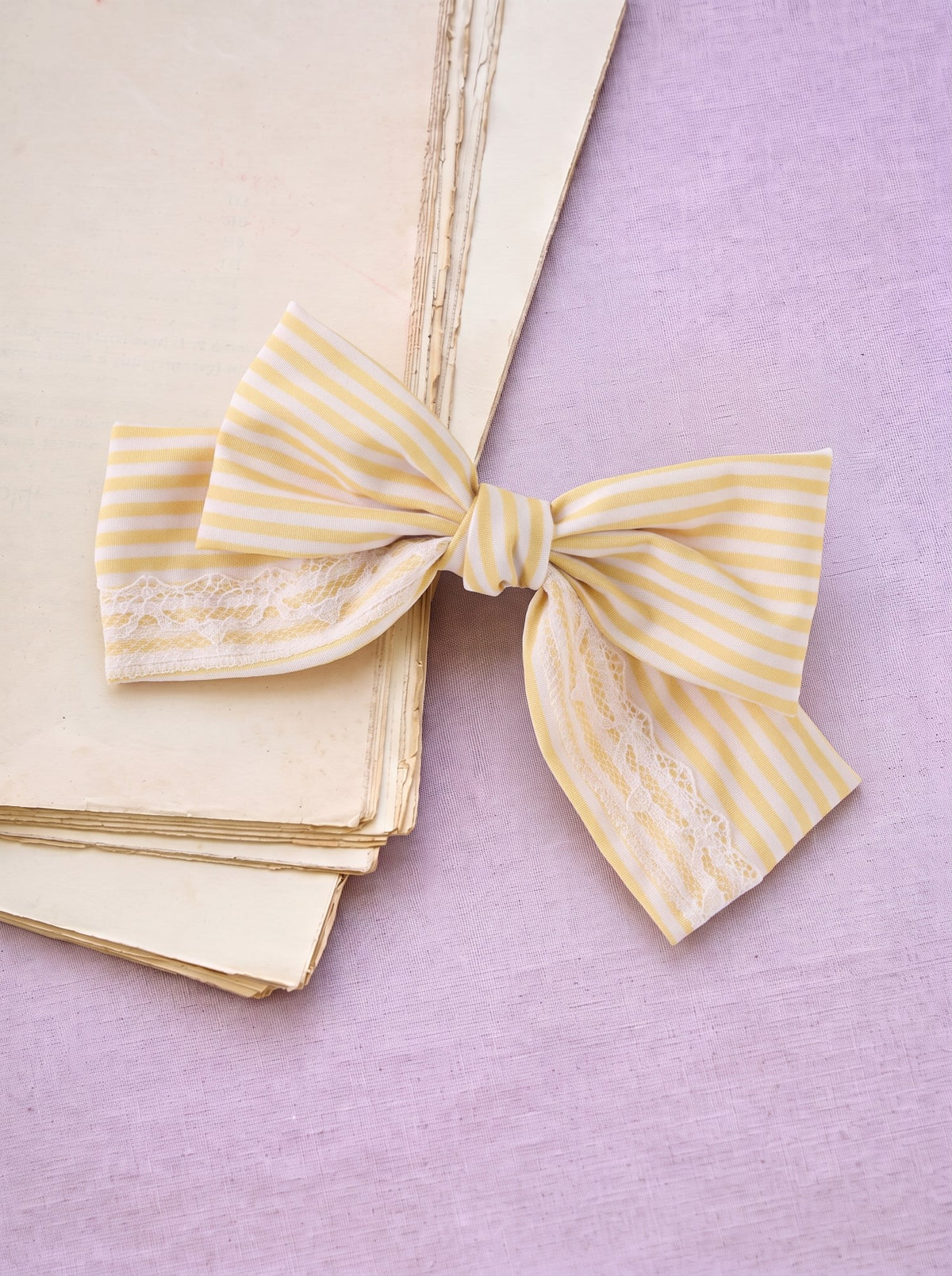 Bow hair clip