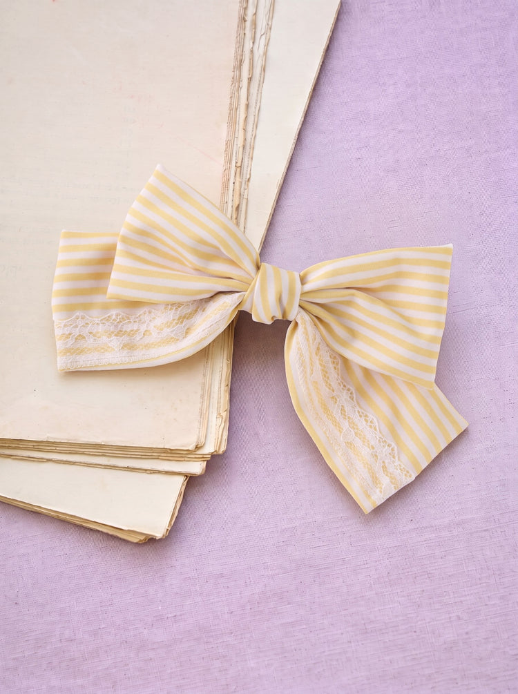 Bow hair clip