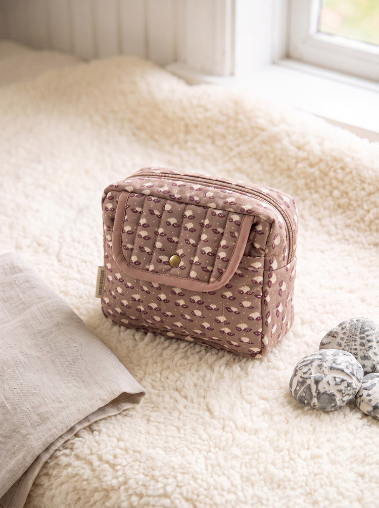 Cosmetic pouch