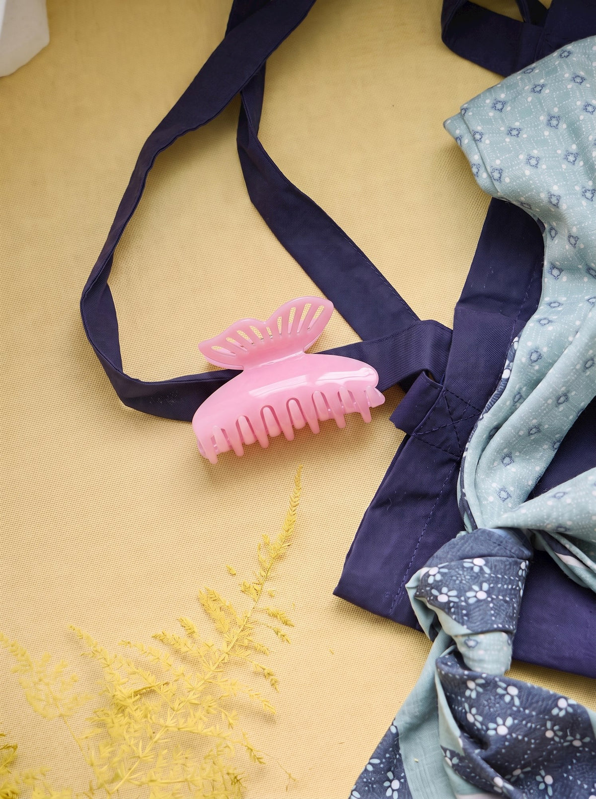 Hair claw butterfly