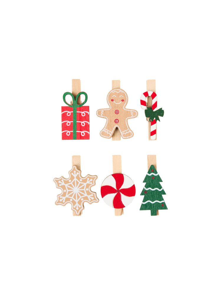 Pegs with Christmas motifs
