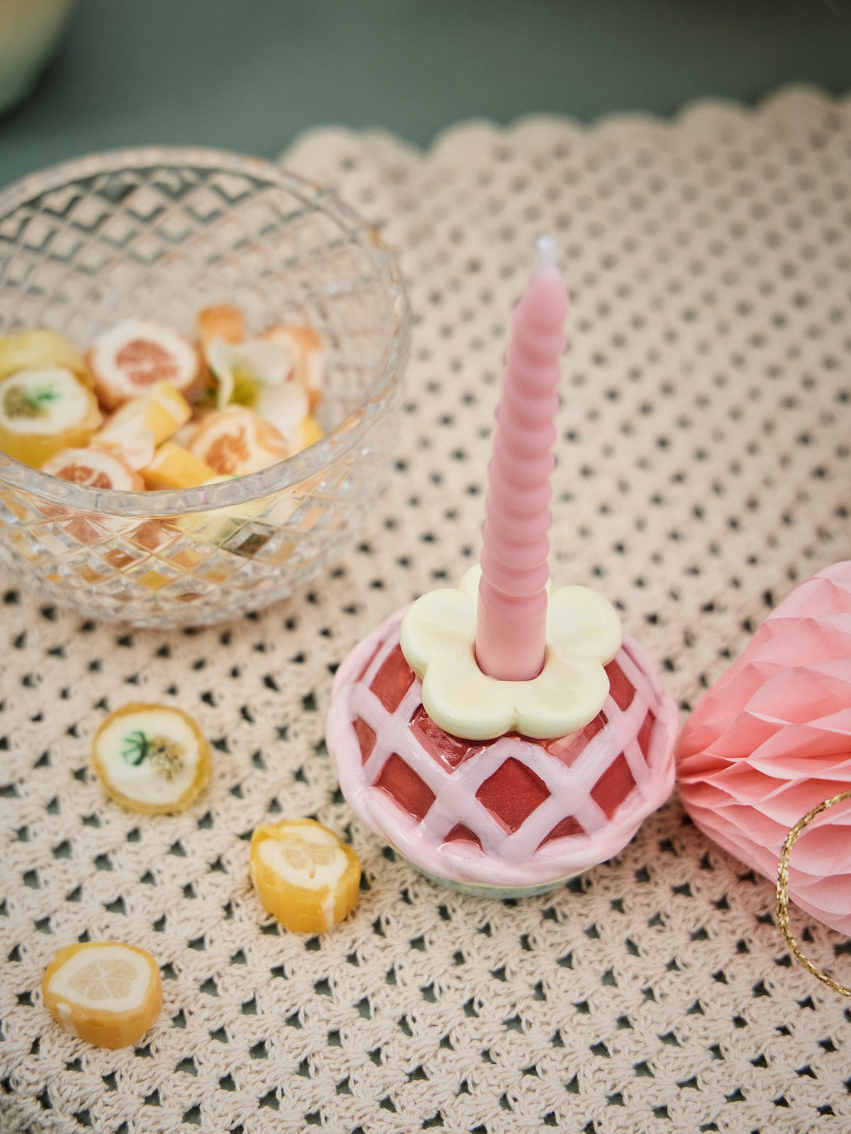 Candle holder pie