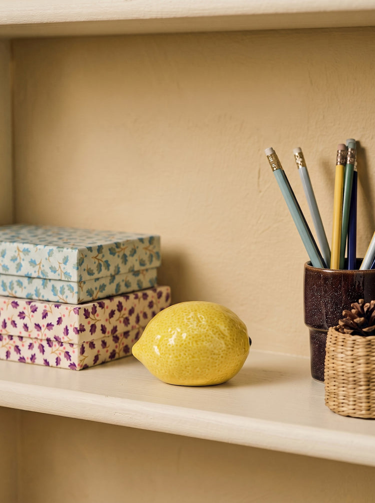 Decorative lemon