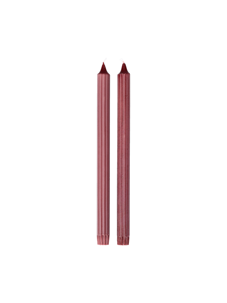 Taper candle with grooves