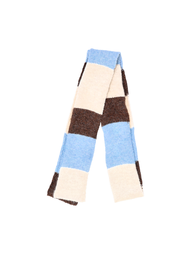 Knitted scarf