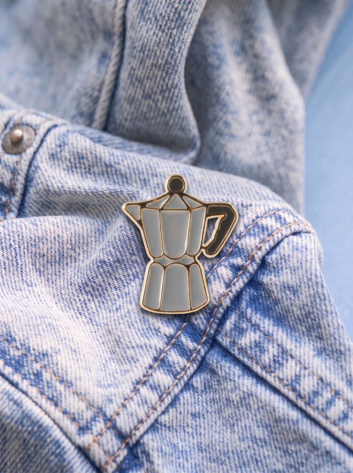 Coffee pot enamel pin